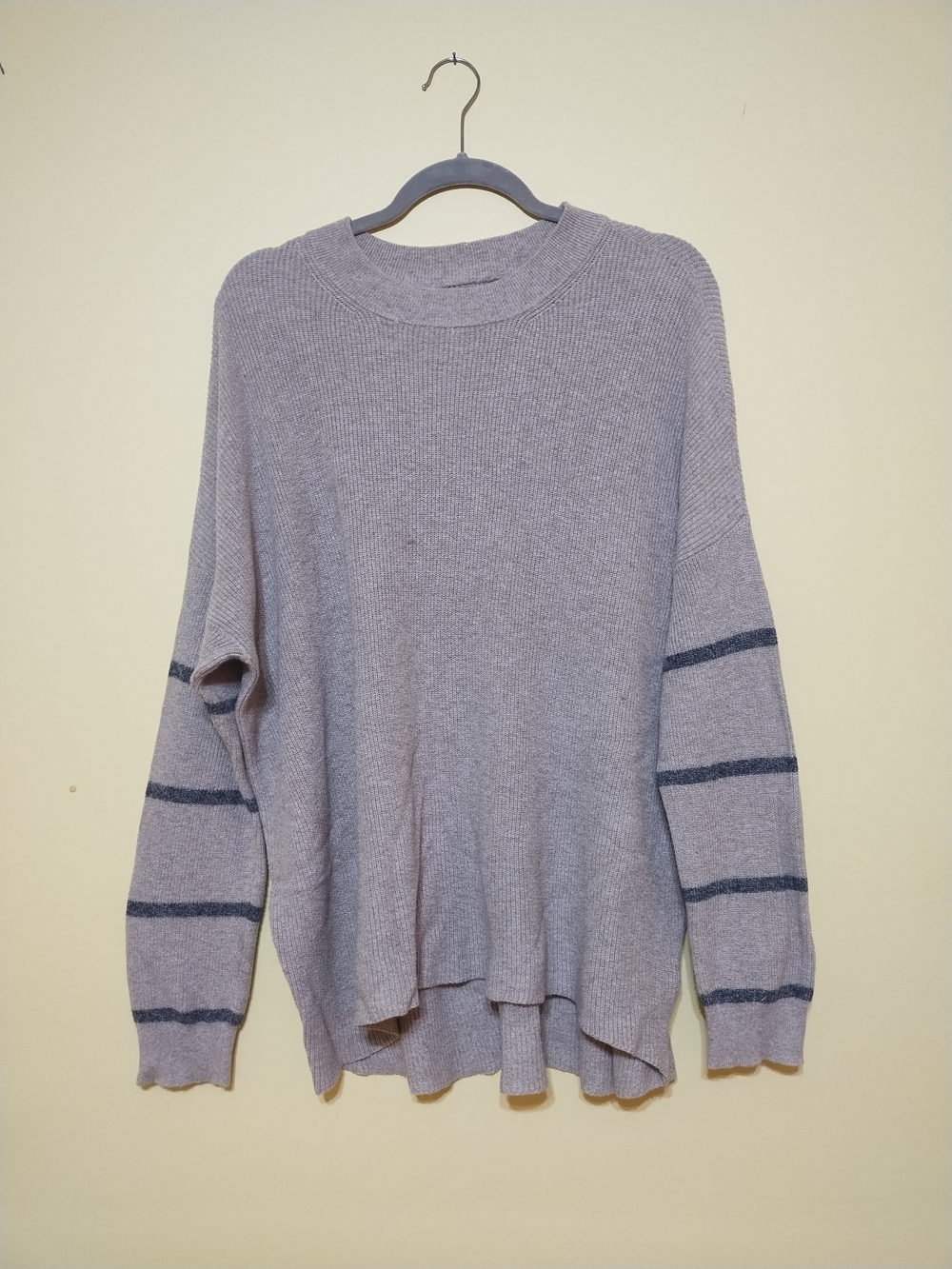 American Eagle Outfitters Taupe Ribbed Crewneck Sweater